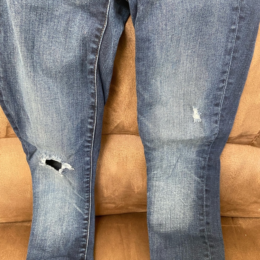 GAP 1969 Resolution True Skinny Distressed Denim Jeans; 24 - Picture 3 of 6
